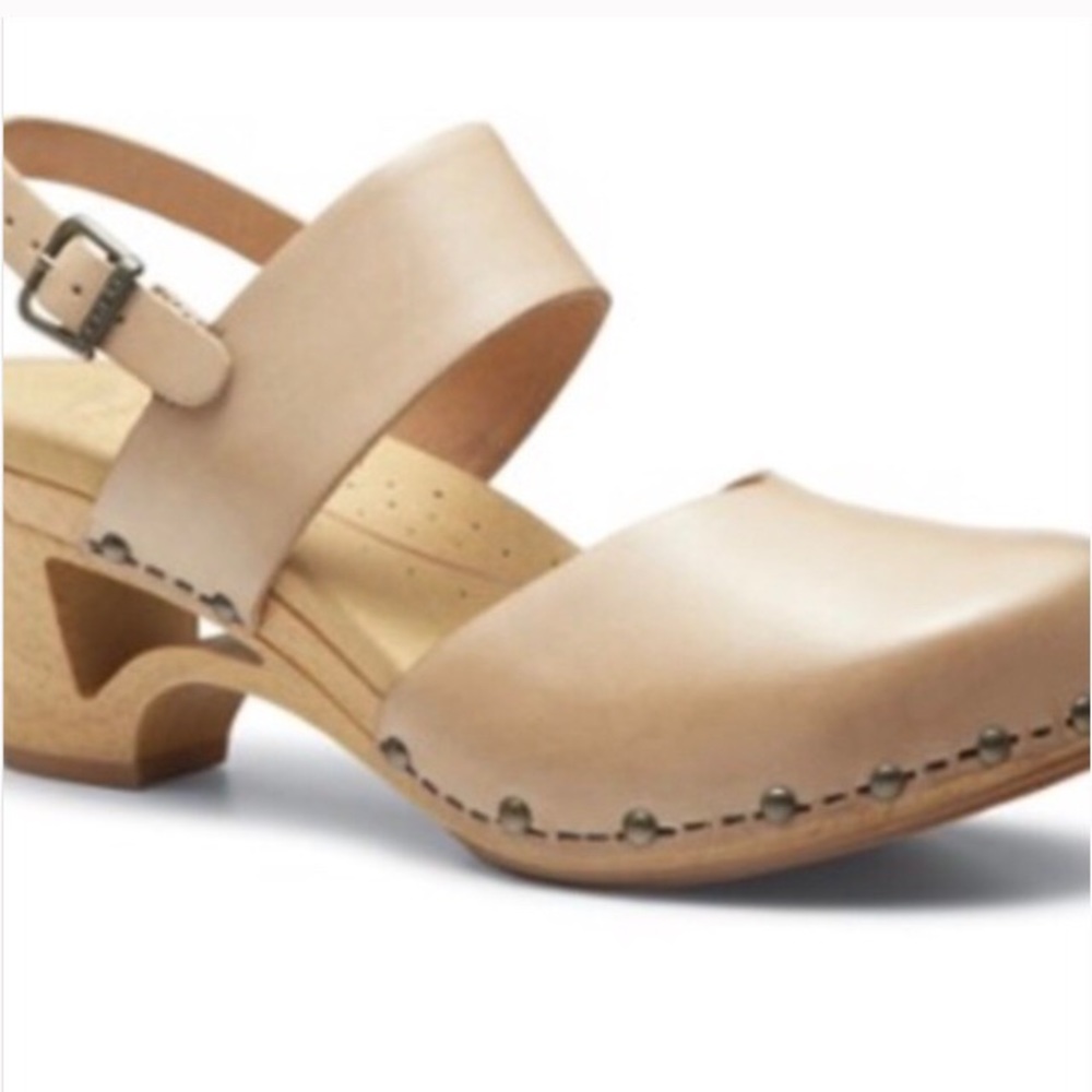 Dansko Thea clog sandals Tan/Beige Sz 38/7.5